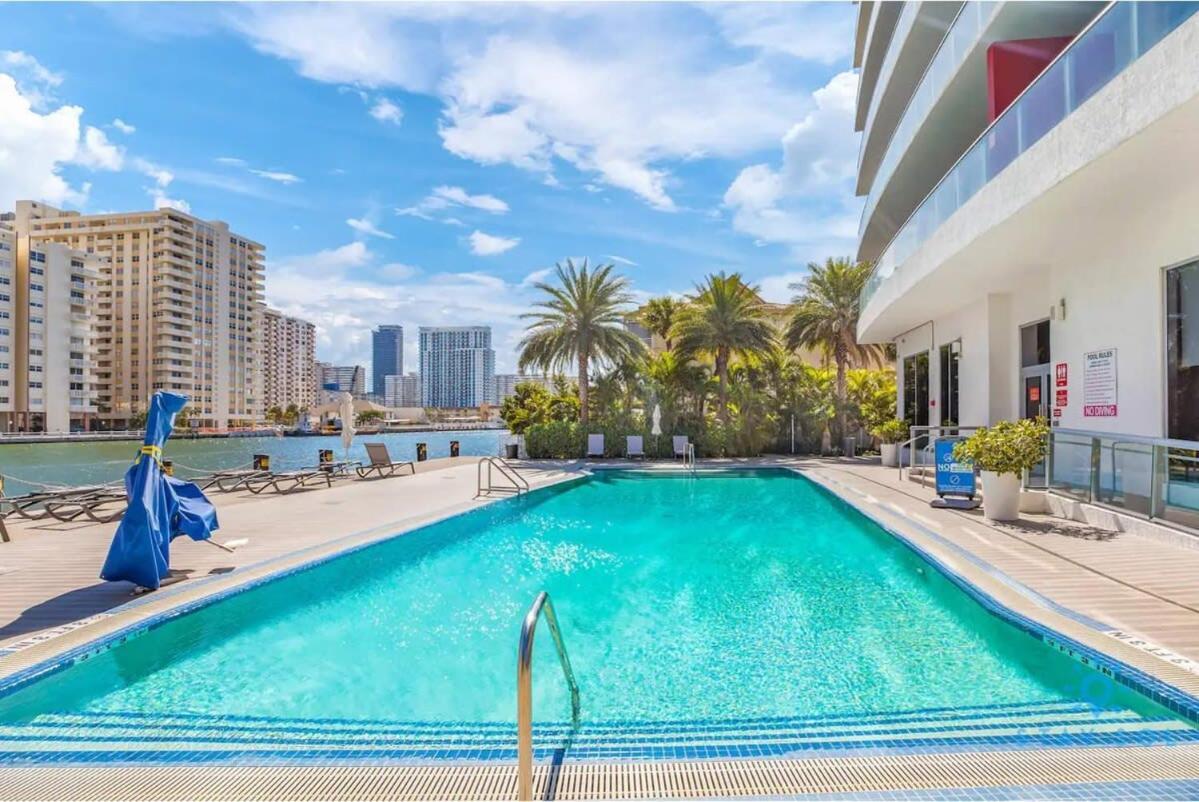 Готель Spectacular View Wbalcony Pool Галландейл-Біч Екстер'єр фото